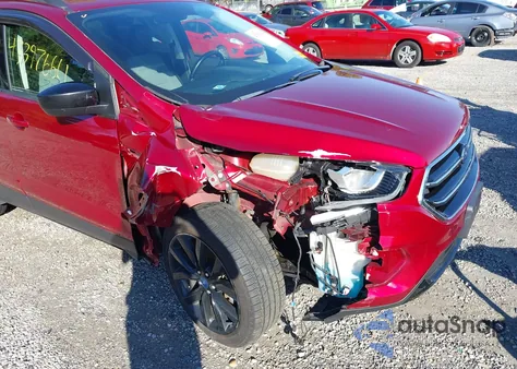 2018 Ford Escape Se из США, поврежденный, VIN 1FMCU9GD5JUD25151